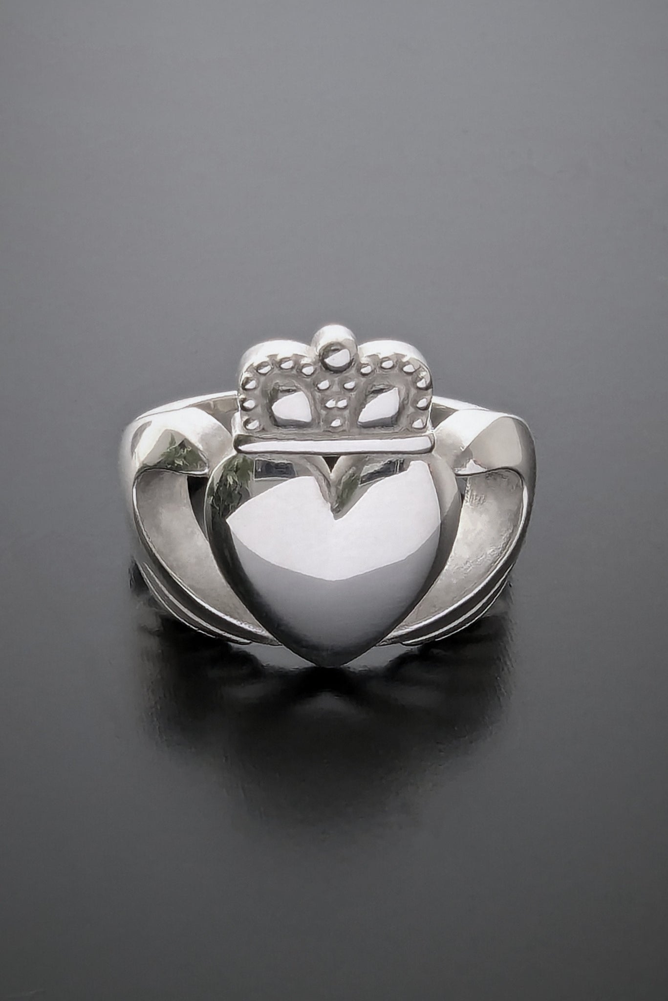 large claddagh ring