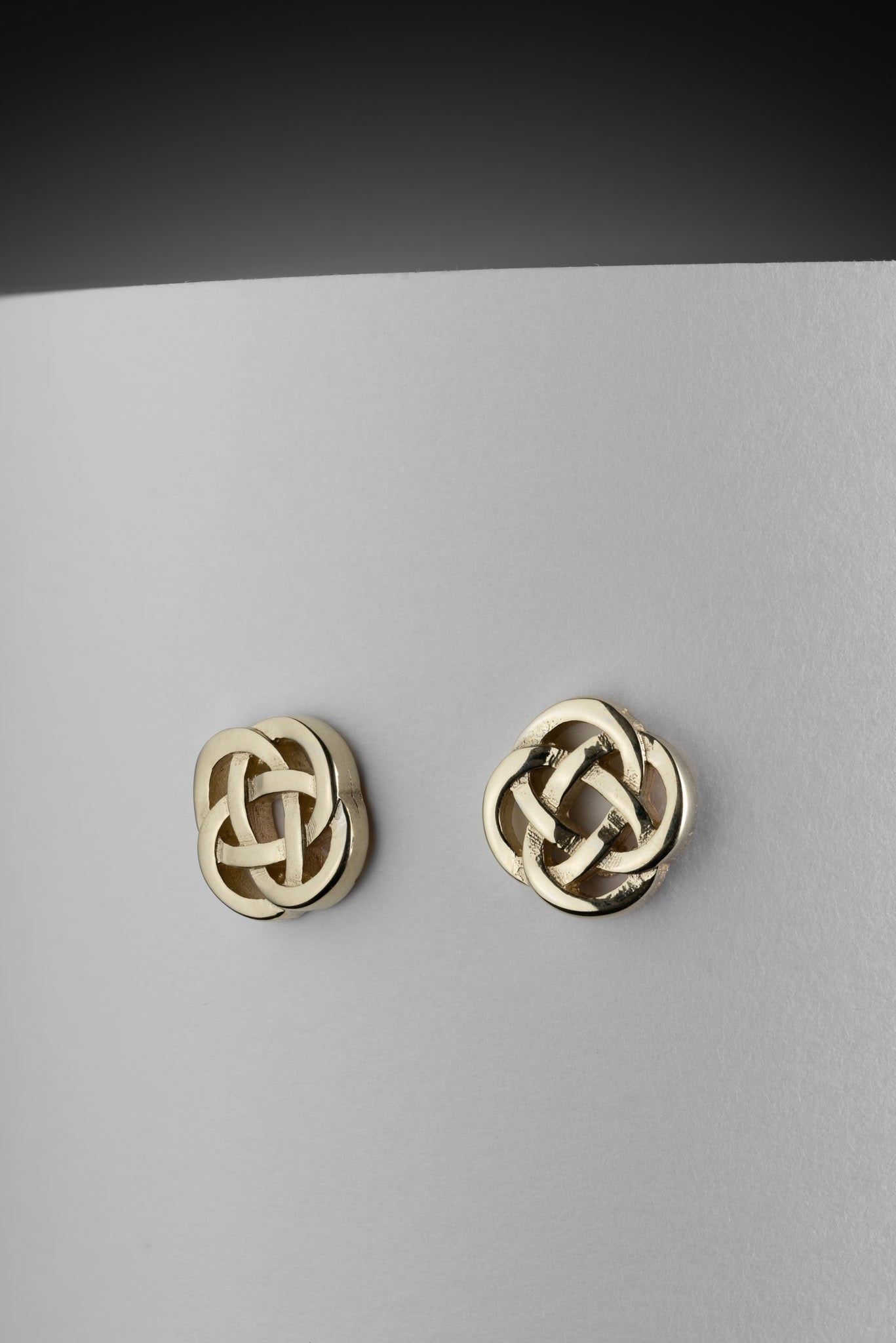 9ct Gold Celtic Knot Drop Earrings/Studs/Stud/Irish/Earring : Amazon.co.uk:  Fashion